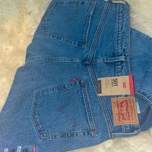 levi’s 501 skinny jeans